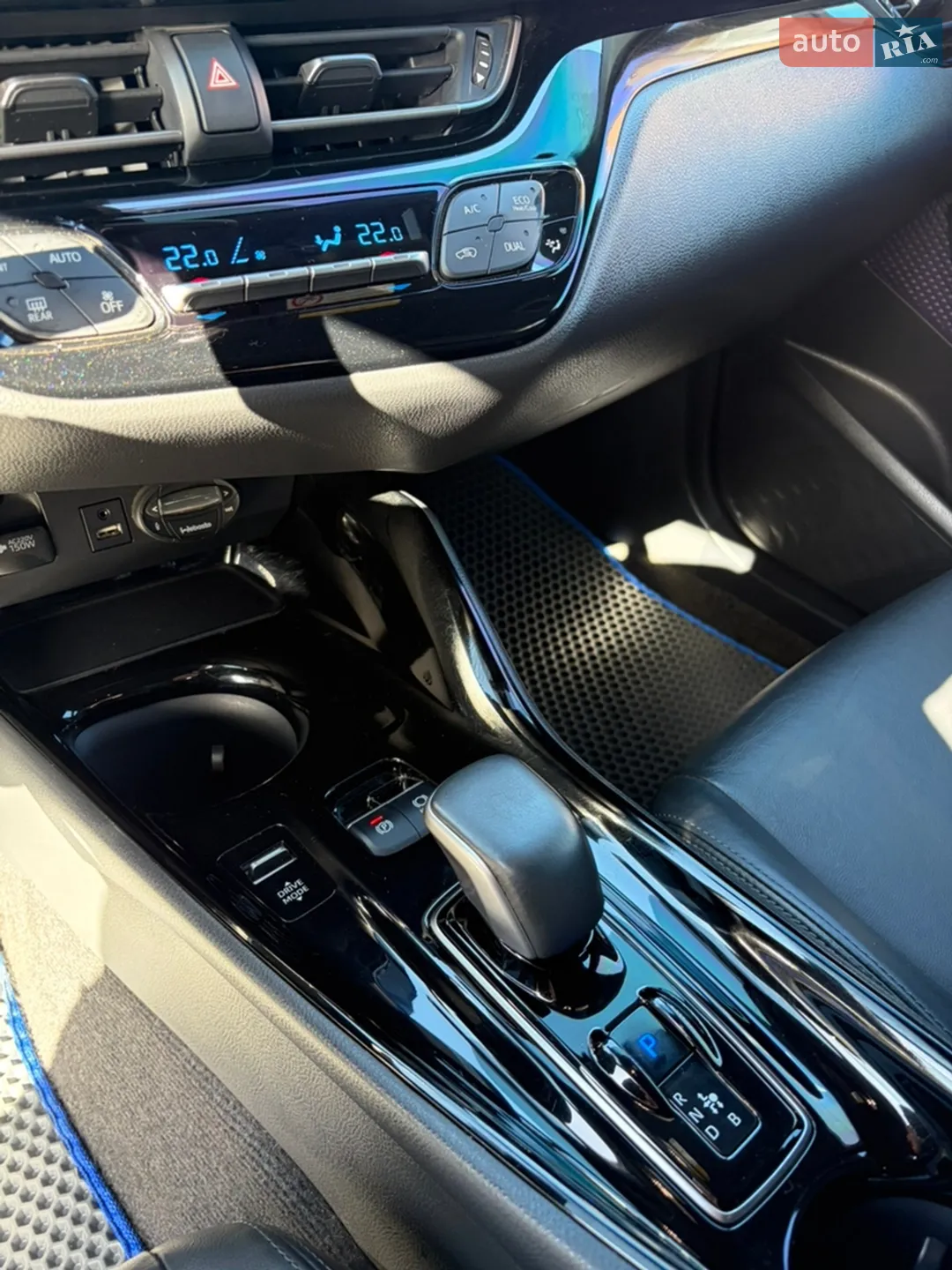 2021 Toyota C-HR - мініатюра 16