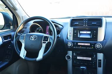 Позашляховик / Кросовер Toyota Land Cruiser Prado 2012 в Дніпрі