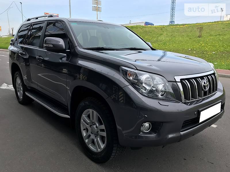 Внедорожник / Кроссовер Toyota Land Cruiser Prado 2011 в Киеве