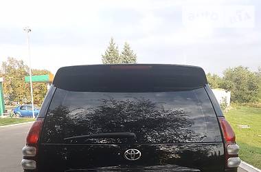 Позашляховик / Кросовер Toyota Land Cruiser Prado 2004 в 