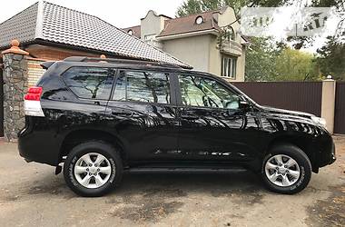 Внедорожник / Кроссовер Toyota Land Cruiser Prado 2010 в Киеве