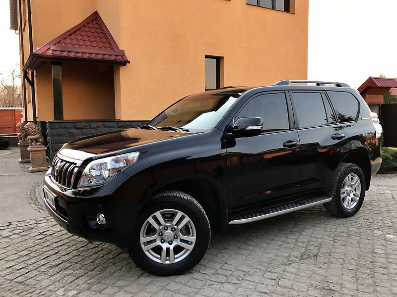 Toyota Land Cruiser Prado 2012 года