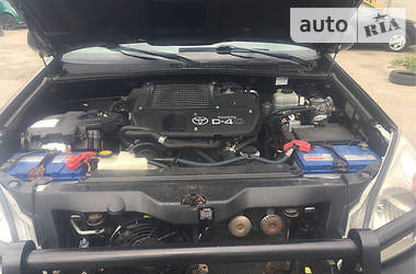 Позашляховик / Кросовер Toyota Land Cruiser Prado 2005 в 