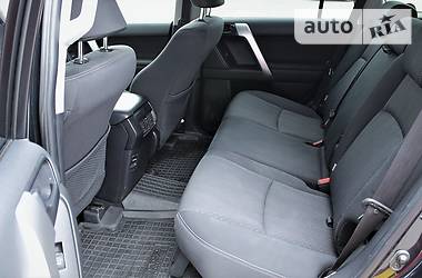 Внедорожник / Кроссовер Toyota Land Cruiser Prado 2017 в 
