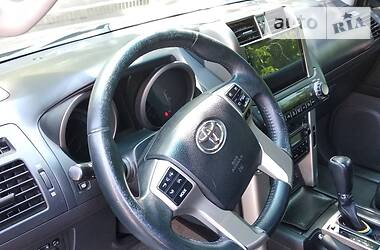 Позашляховик / Кросовер Toyota Land Cruiser Prado 2010 в 