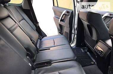 Внедорожник / Кроссовер Toyota Land Cruiser Prado 2018 в 