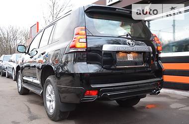 Позашляховик / Кросовер Toyota Land Cruiser Prado 2020 в 