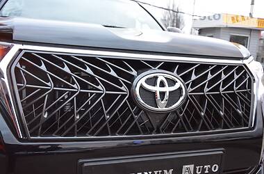Позашляховик / Кросовер Toyota Land Cruiser Prado 2020 в 
