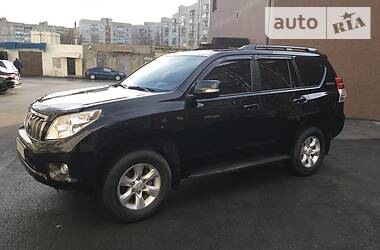Позашляховик / Кросовер Toyota Land Cruiser Prado 2012 в 