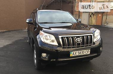 Позашляховик / Кросовер Toyota Land Cruiser Prado 2012 в 