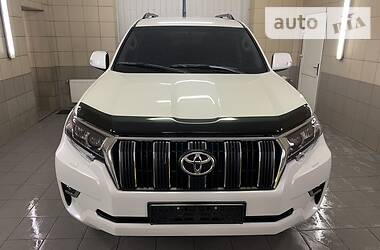 Позашляховик / Кросовер Toyota Land Cruiser Prado 2019 в  фото 3 Позашляховик / Кросовер Toyota Land Cruiser Prado 2019 в