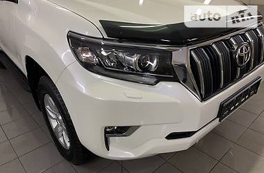 Позашляховик / Кросовер Toyota Land Cruiser Prado 2019 в  фото 6 Позашляховик / Кросовер Toyota Land Cruiser Prado 2019 в