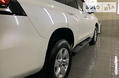 Позашляховик / Кросовер Toyota Land Cruiser Prado 2019 в  фото 16 Позашляховик / Кросовер Toyota Land Cruiser Prado 2019 в