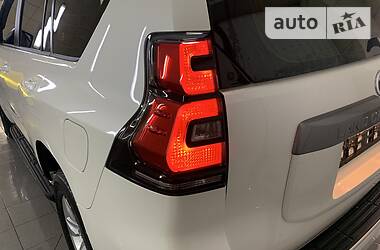 Позашляховик / Кросовер Toyota Land Cruiser Prado 2019 в  фото 45 Позашляховик / Кросовер Toyota Land Cruiser Prado 2019 в
