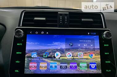 Позашляховик / Кросовер Toyota Land Cruiser Prado 2019 в 