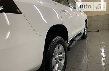 Позашляховик / Кросовер Toyota Land Cruiser Prado 2019 в 