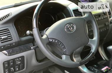 Позашляховик / Кросовер Toyota Land Cruiser Prado 2009 в 