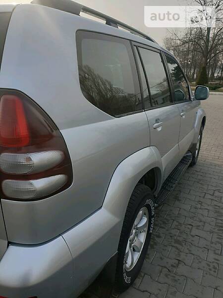 Позашляховик / Кросовер Toyota Land Cruiser Prado 2004 в Ізмаїлі