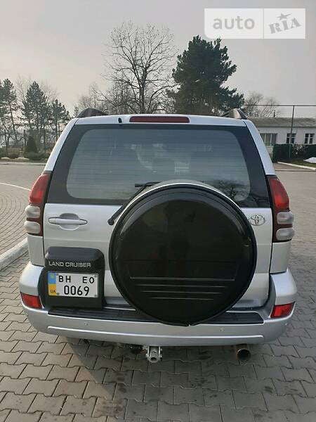 Позашляховик / Кросовер Toyota Land Cruiser Prado 2004 в Ізмаїлі