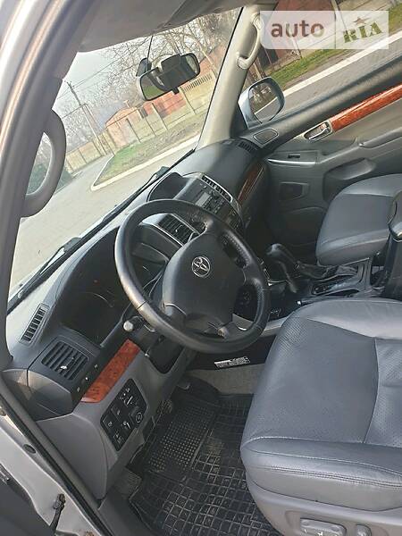 Позашляховик / Кросовер Toyota Land Cruiser Prado 2004 в Ізмаїлі