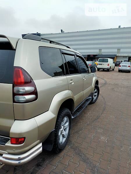 Позашляховик / Кросовер Toyota Land Cruiser Prado 2004 в Житомирі