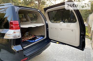 Позашляховик / Кросовер Toyota Land Cruiser Prado 2011 в 