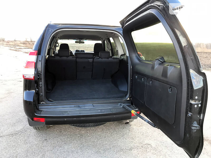 Позашляховик / Кросовер Toyota Land Cruiser Prado 2015 в Києві