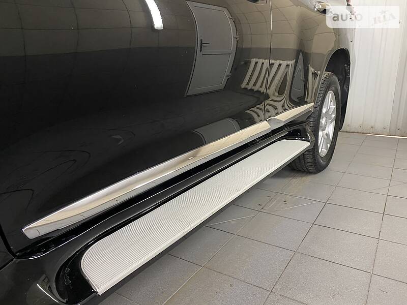 Позашляховик / Кросовер Toyota Land Cruiser Prado 2013 в Умані