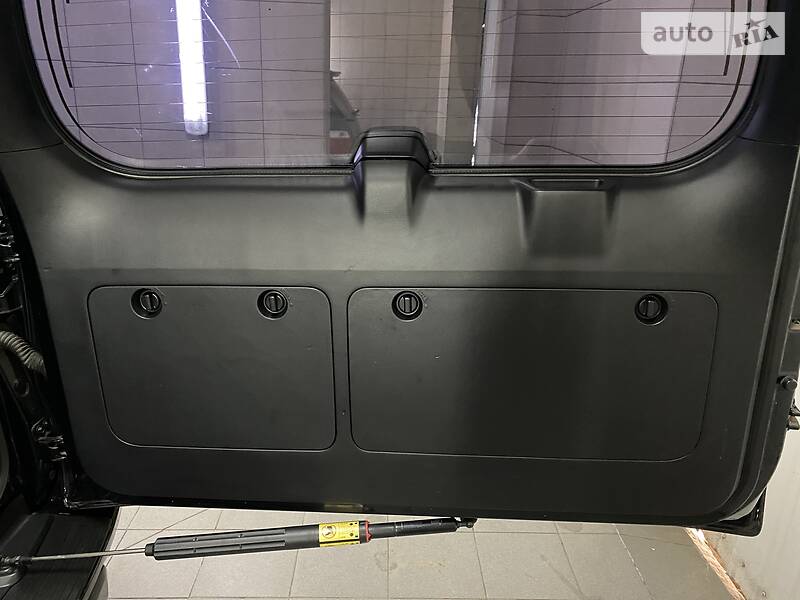 Позашляховик / Кросовер Toyota Land Cruiser Prado 2013 в Умані