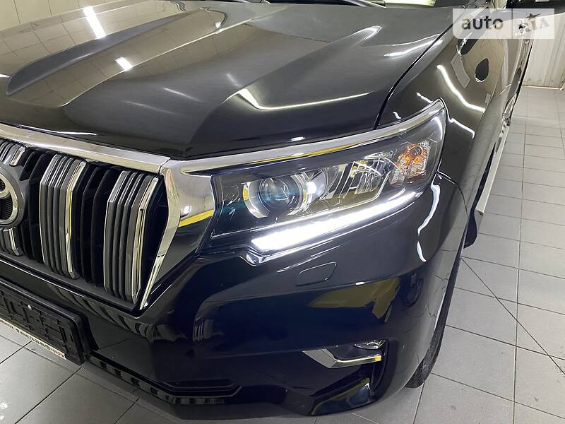 Позашляховик / Кросовер Toyota Land Cruiser Prado 2013 в Умані