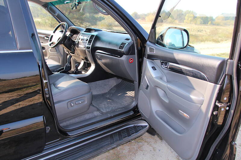 Позашляховик / Кросовер Toyota Land Cruiser Prado 2008 в Києві фото 12 Позашляховик / Кросовер Toyota Land Cruiser Prado 2008 в Києві