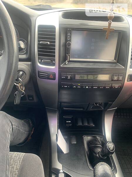 Позашляховик / Кросовер Toyota Land Cruiser Prado 2007 в Борзні