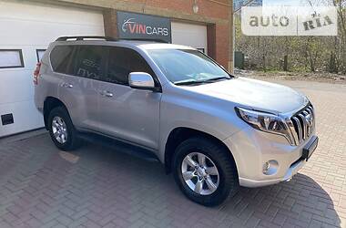 Позашляховик / Кросовер Toyota Land Cruiser Prado 2016 в 