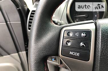 Позашляховик / Кросовер Toyota Land Cruiser Prado 2012 в 