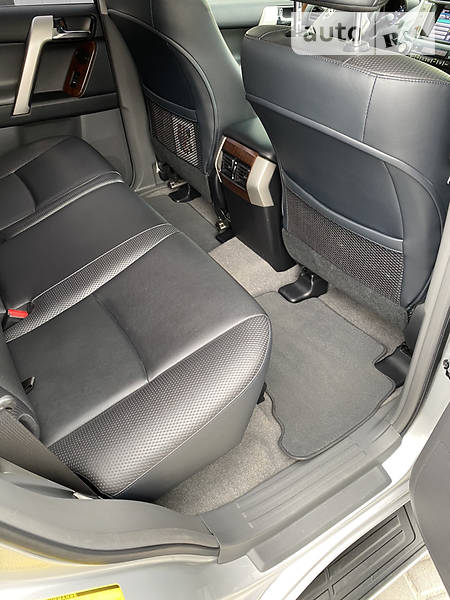 Позашляховик / Кросовер Toyota Land Cruiser Prado 2013 в Львові