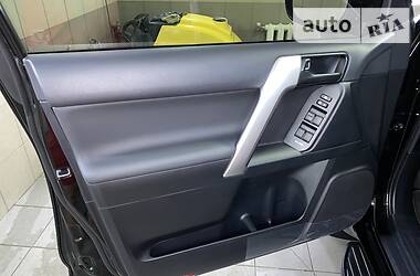 Позашляховик / Кросовер Toyota Land Cruiser Prado 2019 в 
