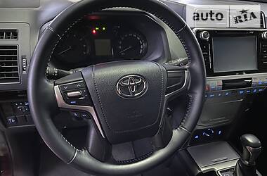 Позашляховик / Кросовер Toyota Land Cruiser Prado 2019 в 