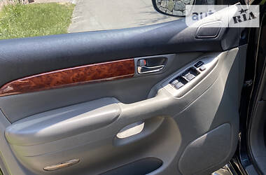Позашляховик / Кросовер Toyota Land Cruiser Prado 2006 в 