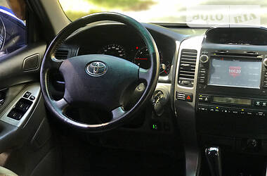 Позашляховик / Кросовер Toyota Land Cruiser Prado 2005 в 