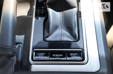 Універсал Toyota Land Cruiser Prado 2019 в 