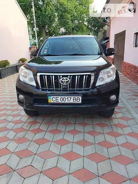 Внедорожник / Кроссовер Toyota Land Cruiser Prado 2011 в Черновцах