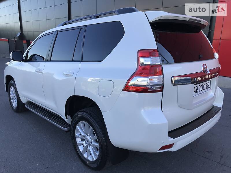 Позашляховик / Кросовер Toyota Land Cruiser Prado 2017 в Вінниці
