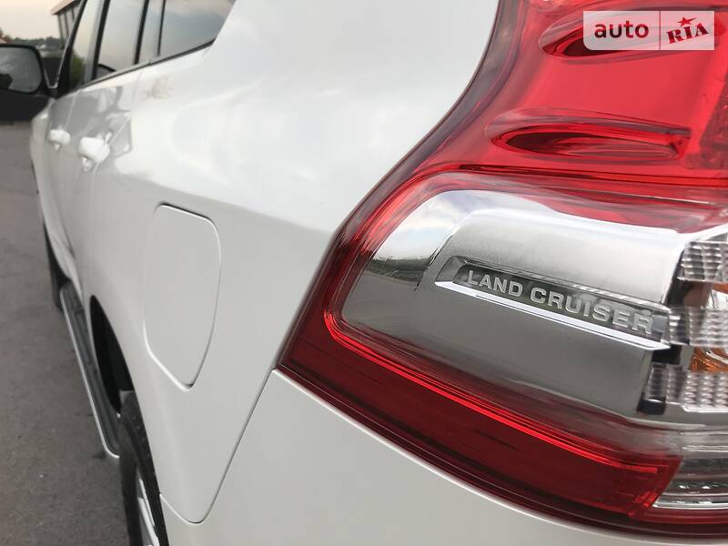 Позашляховик / Кросовер Toyota Land Cruiser Prado 2017 в Вінниці