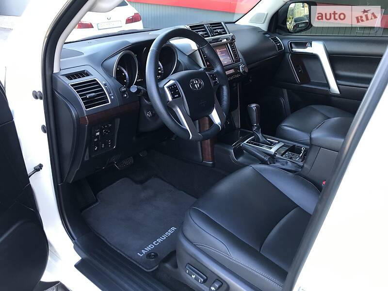 Позашляховик / Кросовер Toyota Land Cruiser Prado 2017 в Вінниці