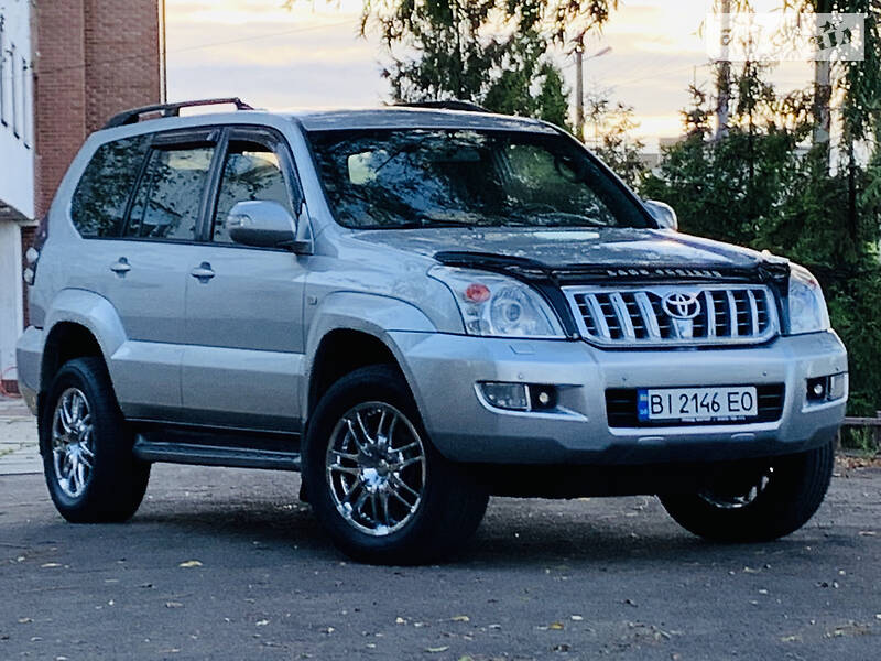 Позашляховик / Кросовер Toyota Land Cruiser Prado 2007 в Києві