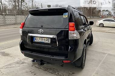 Позашляховик / Кросовер Toyota Land Cruiser Prado 2013 в Бучі