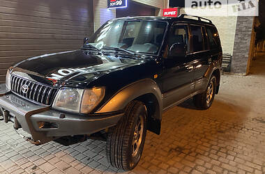 Внедорожник / Кроссовер Toyota Land Cruiser Prado 2000 в 