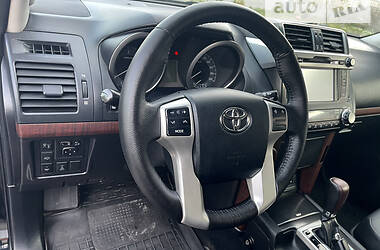 Позашляховик / Кросовер Toyota Land Cruiser Prado 2014 в Вінниці