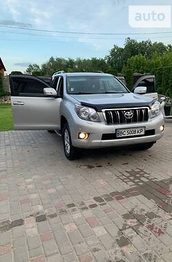 Позашляховик / Кросовер Toyota Land Cruiser Prado 2010 в Золочеві