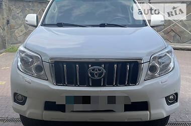 Універсал Toyota Land Cruiser Prado 2011 в Івано-Франківську